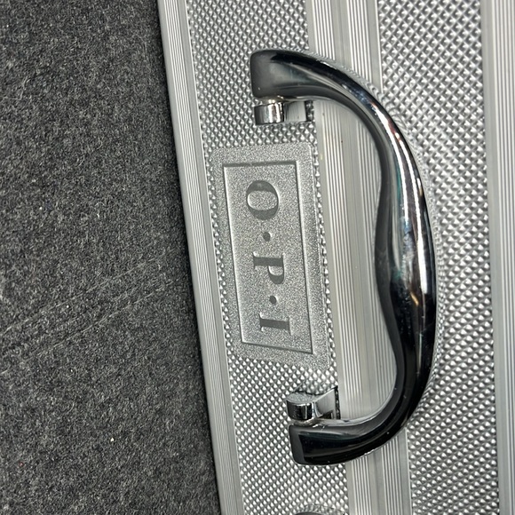 OPI nail polish suit case - Picture 2 of 9